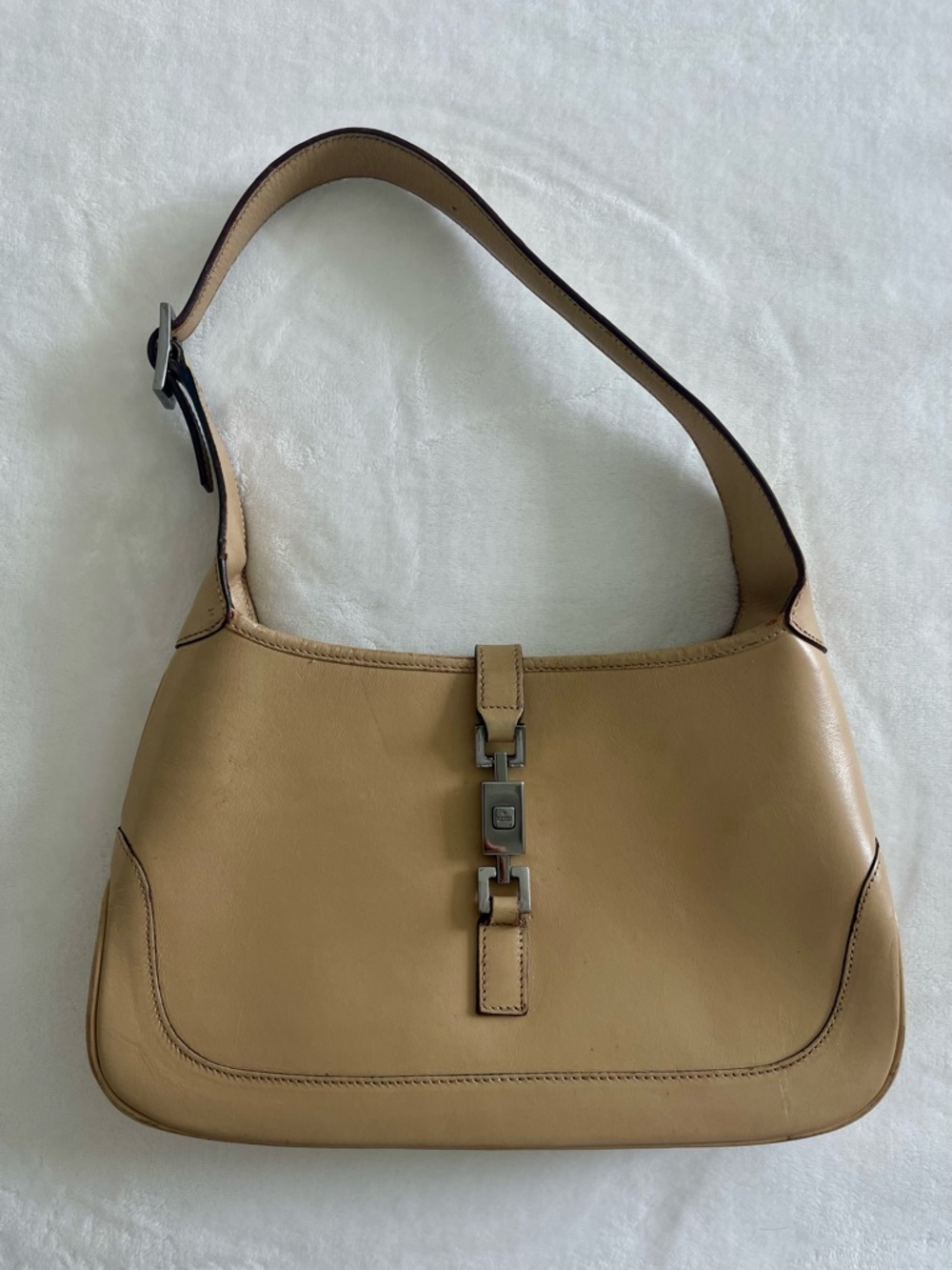 Gucci Tan Leather Shoulder Bag with Silver Hardware